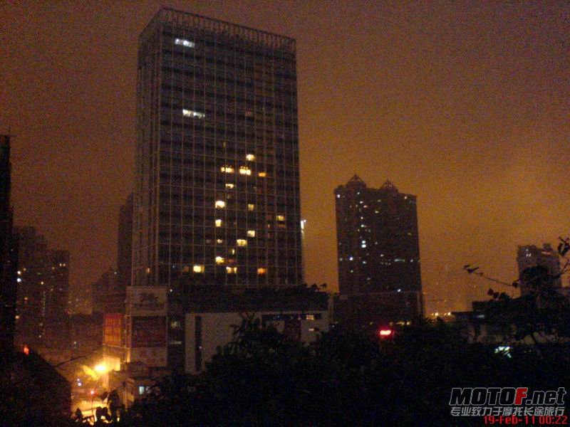 21 ISO800时，G7的噪点也比这个好不了多少.JPG