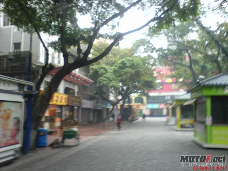 30行进中乱拍.JPG