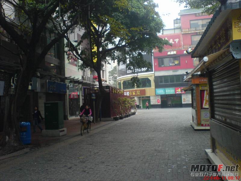 32 停下来，曝光减0.6.JPG
