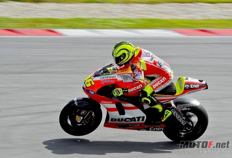 rossi01_1_slideshow.jpg