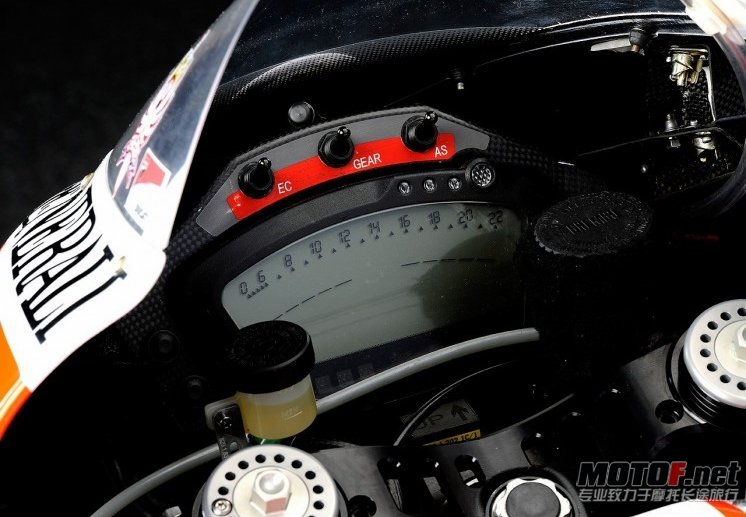 ducati004_slideshow.jpg