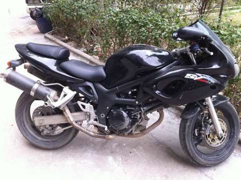 铃木sv650.