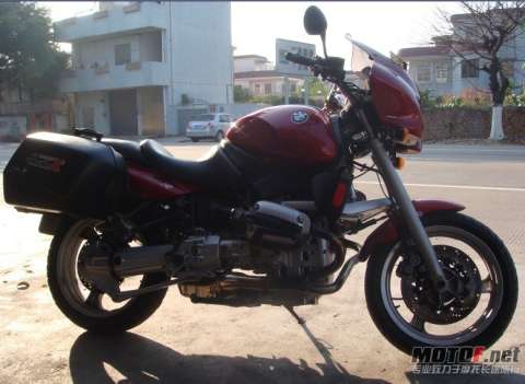宝马R1100R