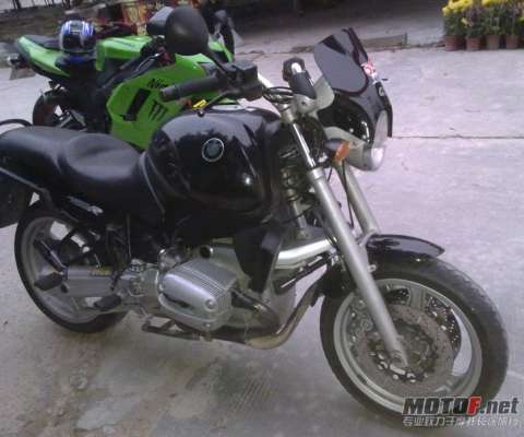 宝马R1100