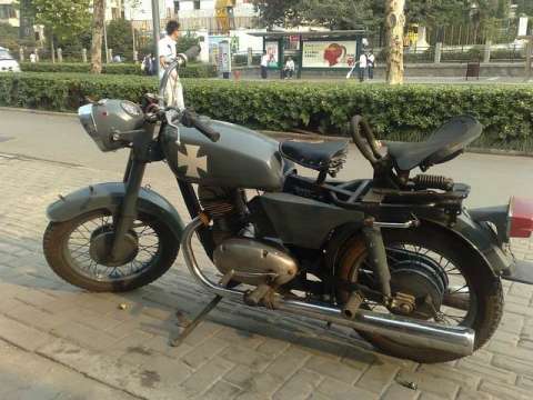 雄狮250