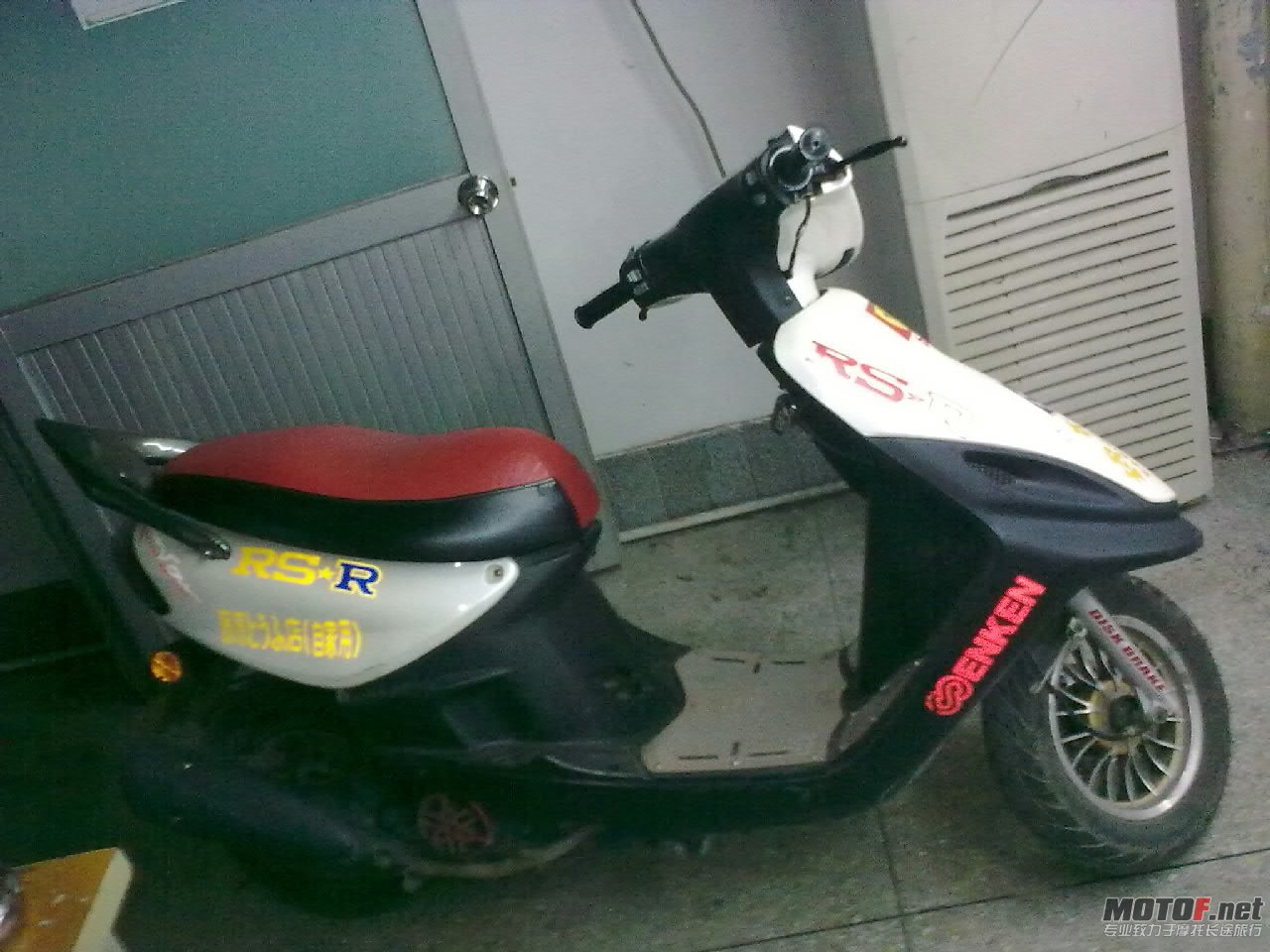 20110305011-001.jpg