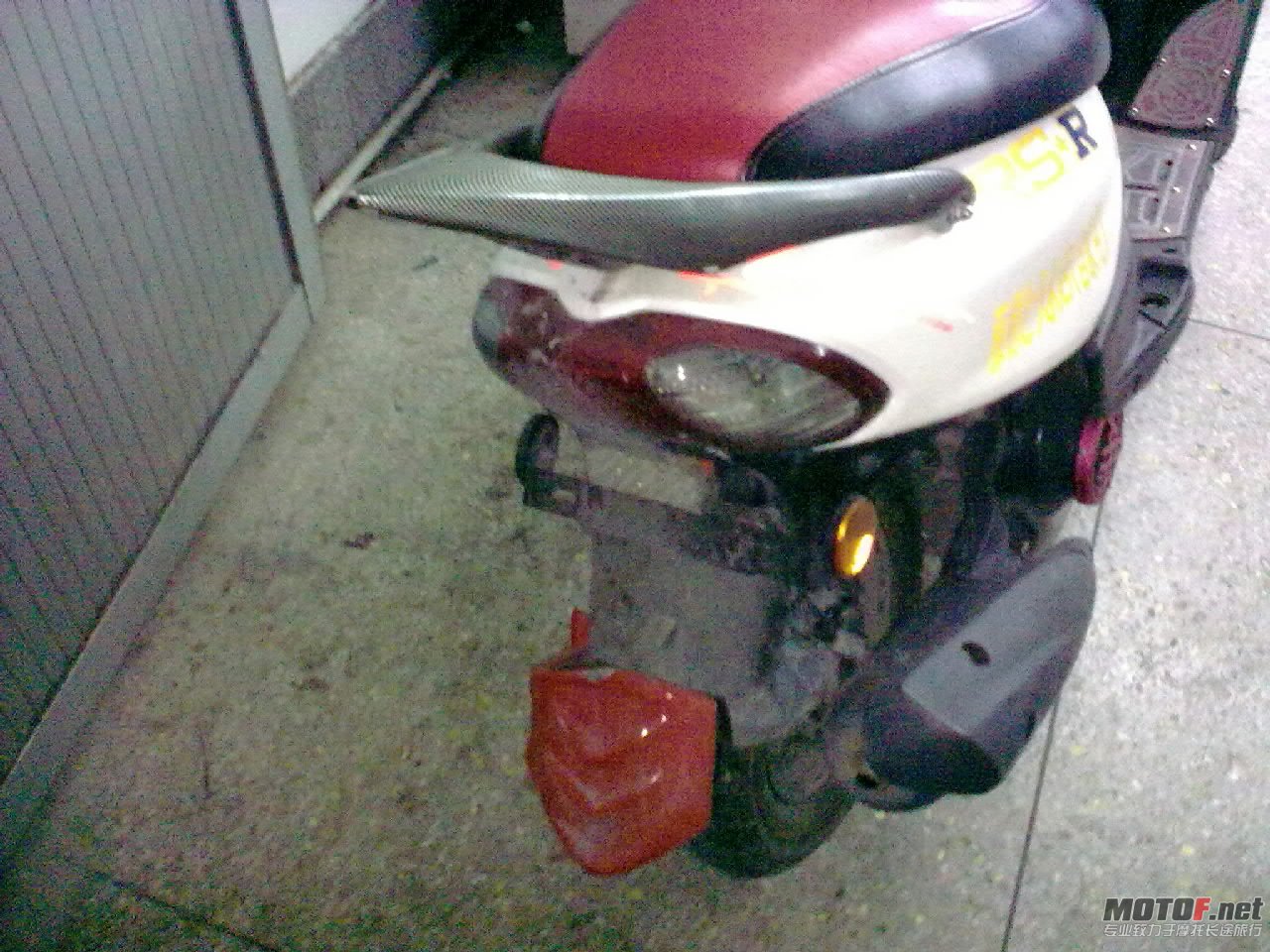 20110305012-001.jpg