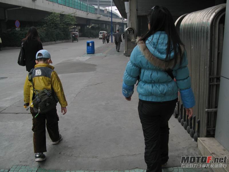 D 001.JPG