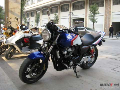 CB400 VTEC 3代