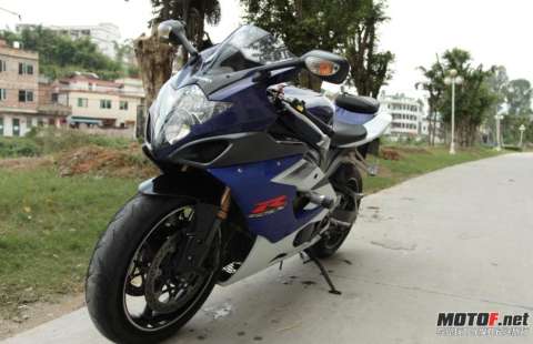 05GSX-R1000