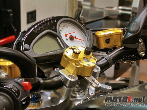 brutale_evo_cr_05.jpg