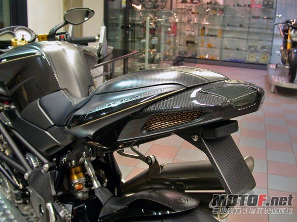 brutale_evo_cr_09.jpg