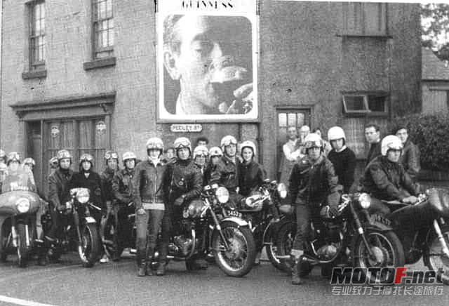 cafe-download.jpg
