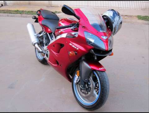 ZZR600