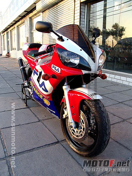 fzr400rr-02.jpg