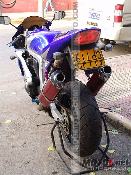 gsx750gair1-12.jpg