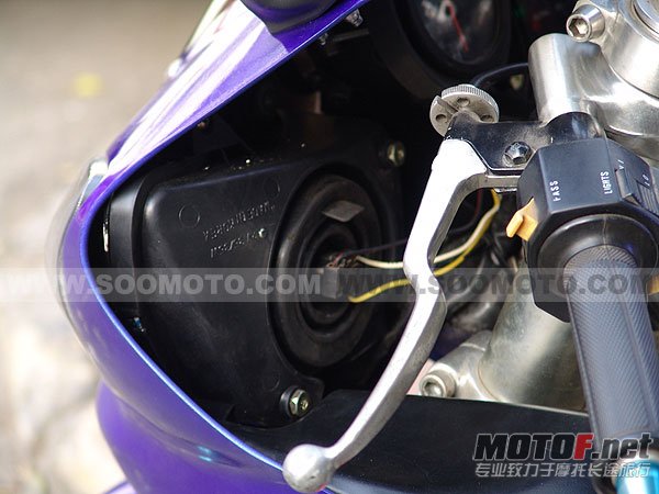 gsx750gair1-22.jpg