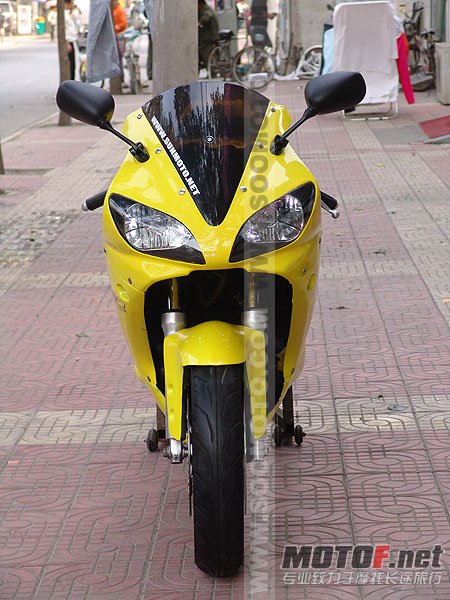 yellowtzr250-r1-01.jpg