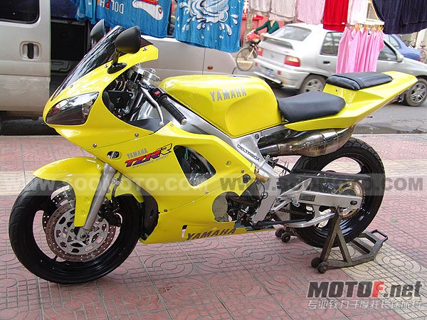 yellowtzr250-r1-07.jpg