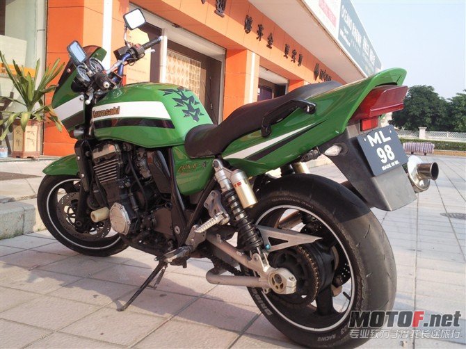 ZRX1100   3.jpg