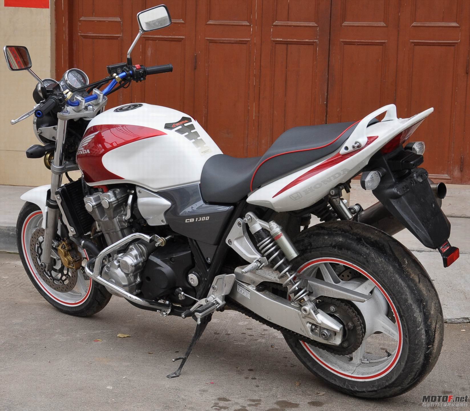 cb1300 (2).jpg