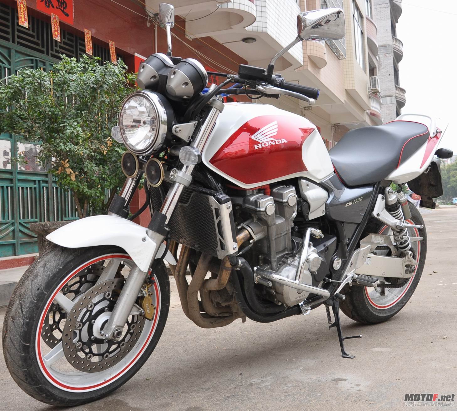 cb1300 (18).jpg