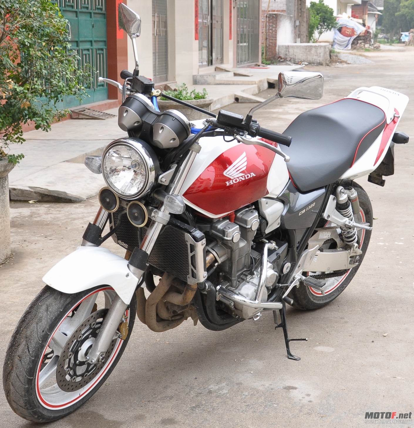 cb1300 (22).jpg