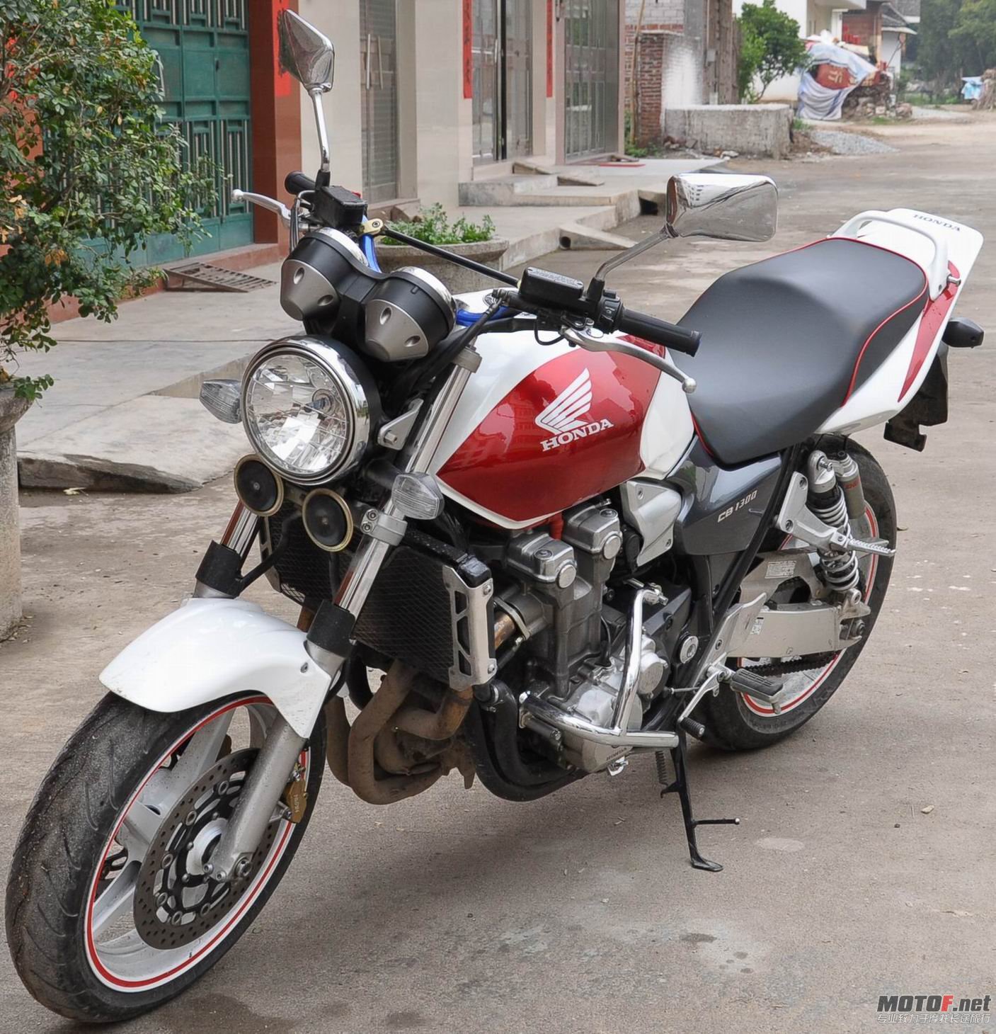 cb1300 (23).jpg