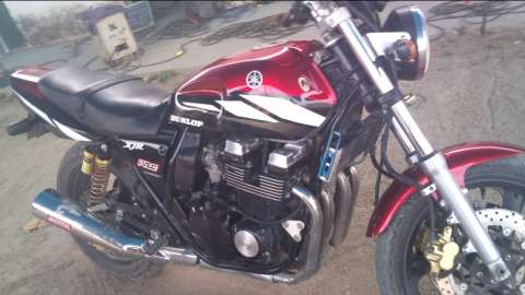 XJR400