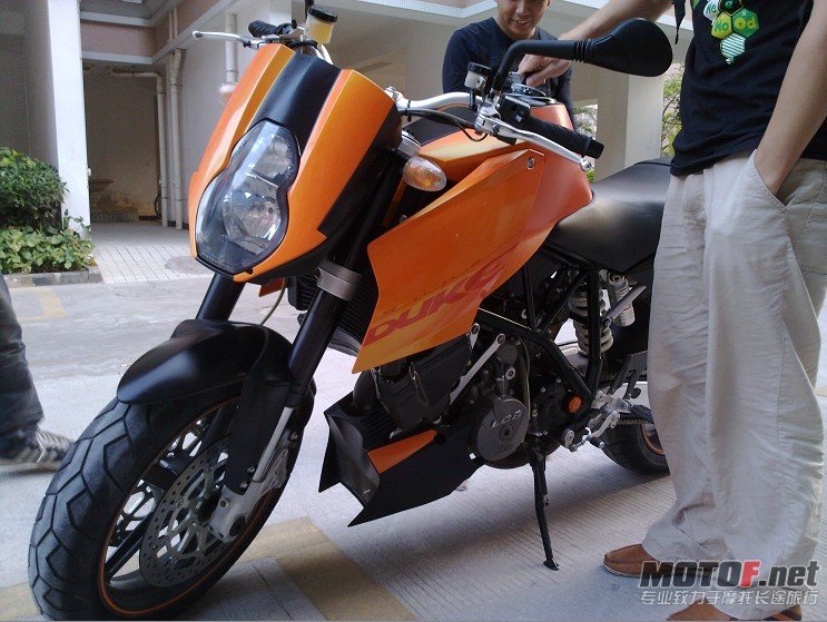 KTM990