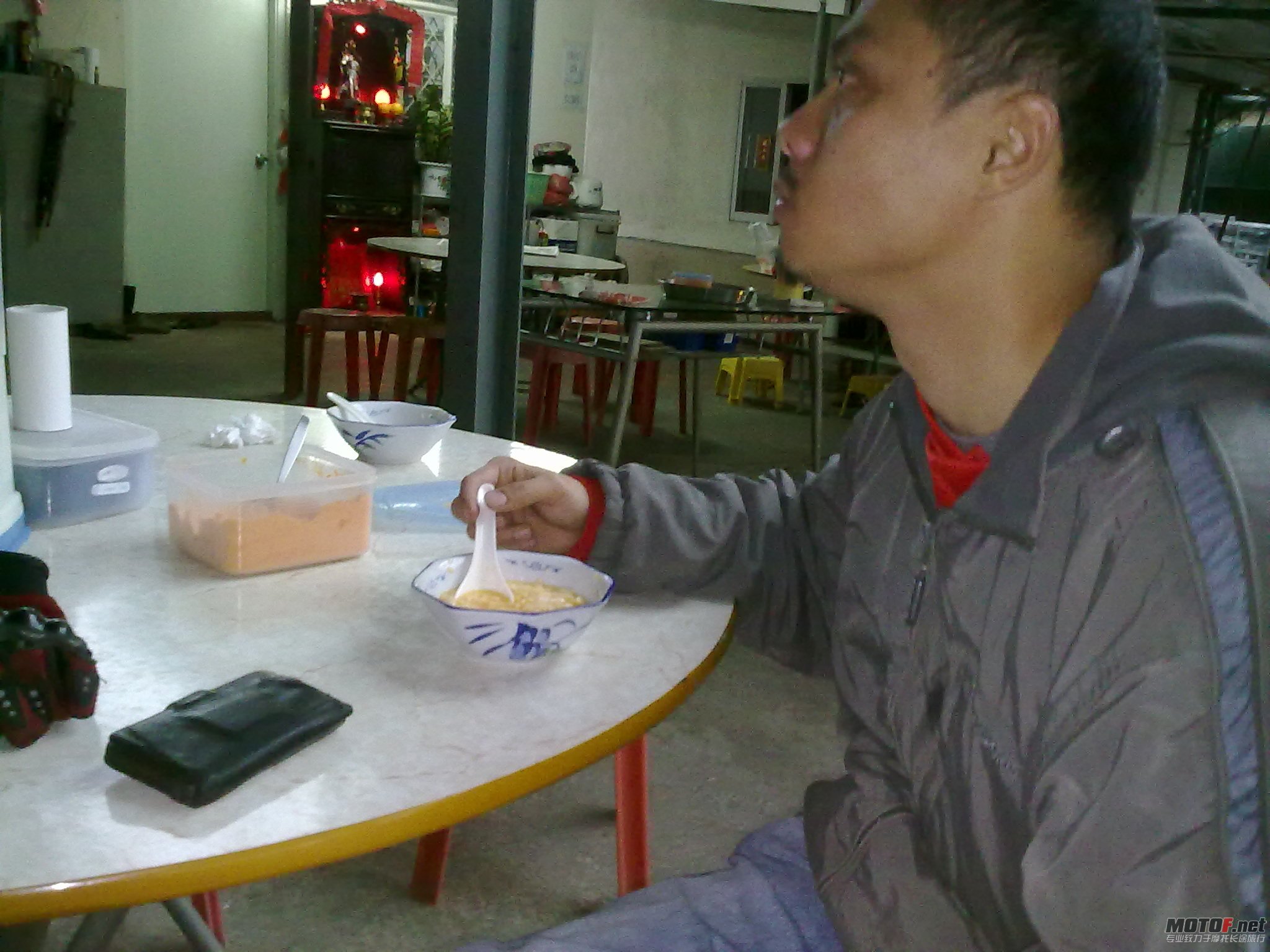 201104041200.jpg