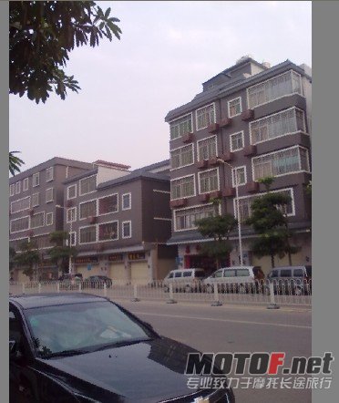 10建筑还不错.jpg