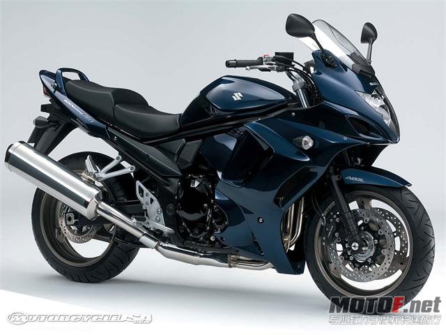 2010-GSX1250FA.jpg