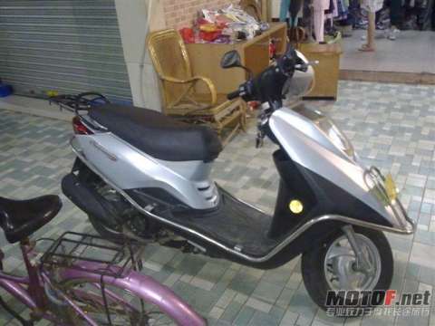 YAMAHA丽鹰