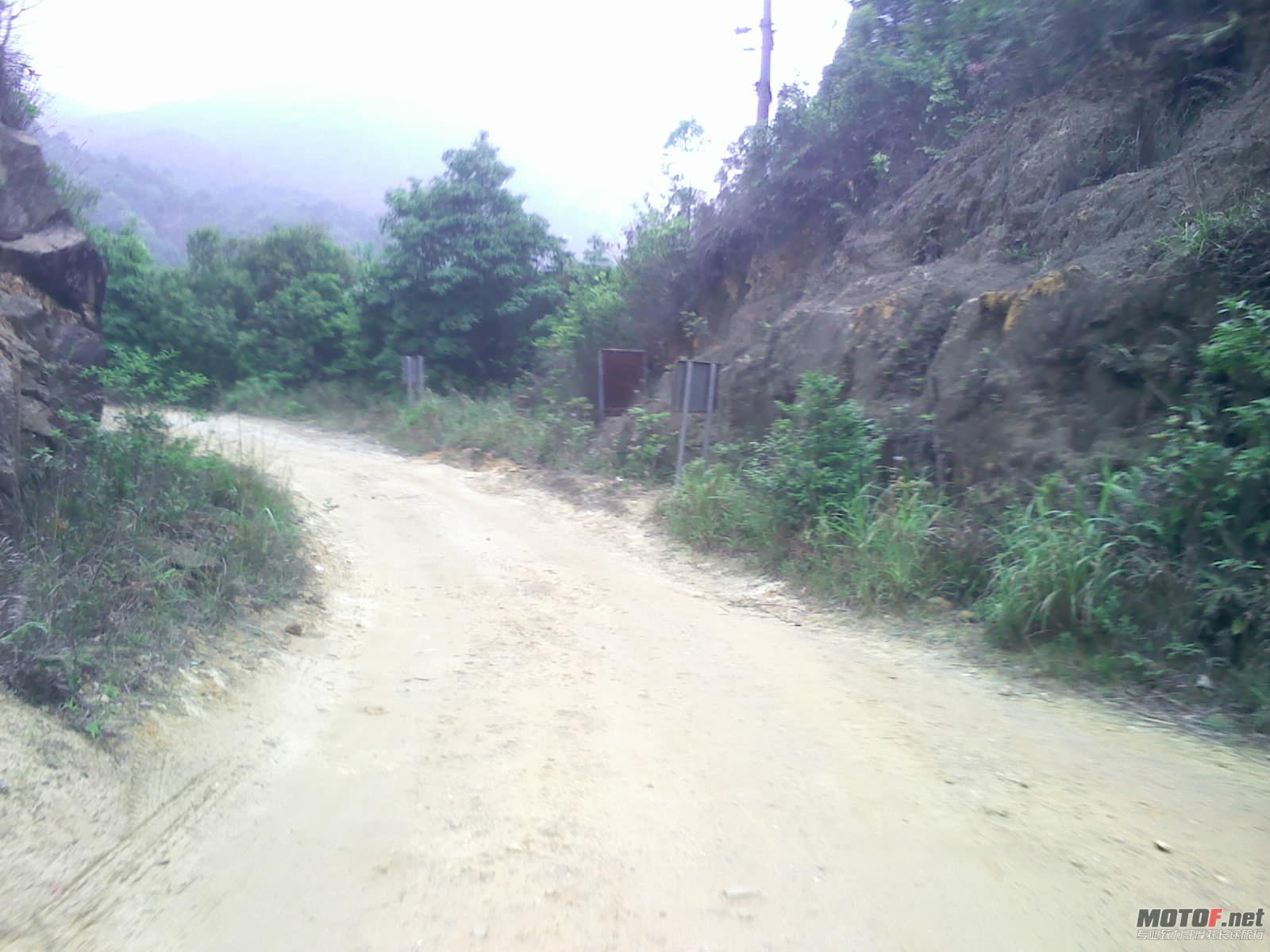 象头山偷欢6.jpg