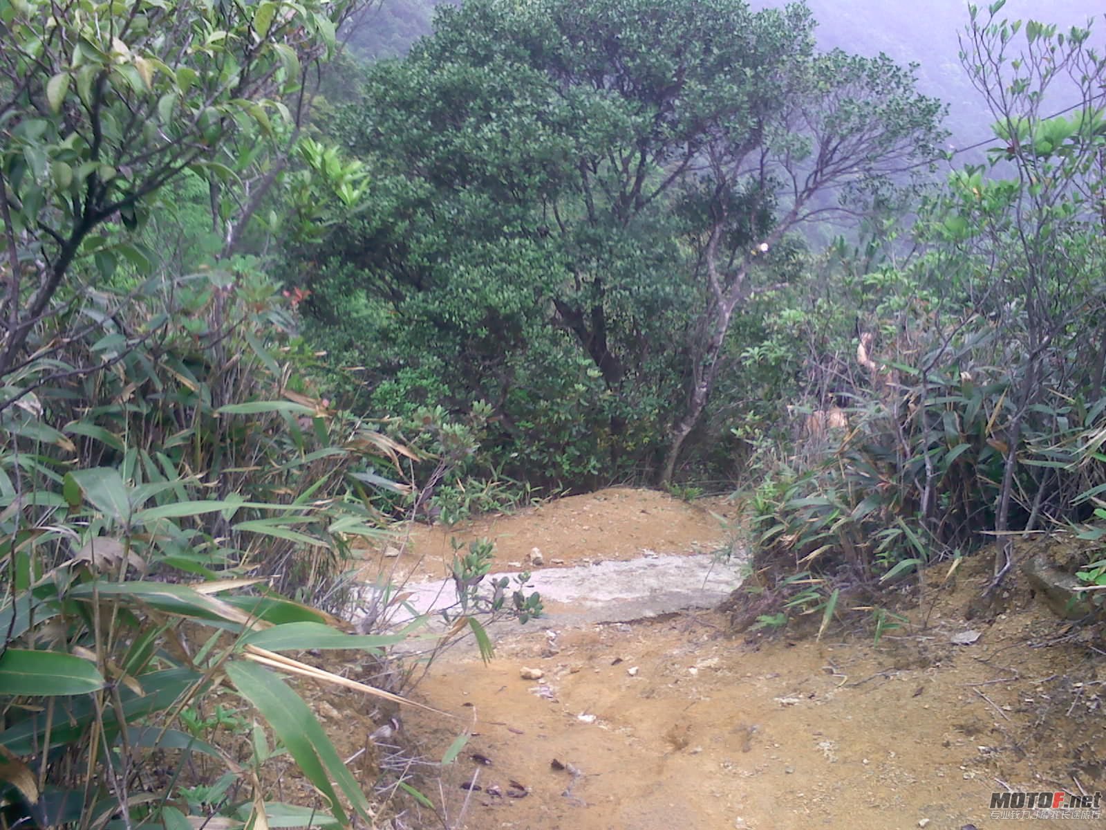 象头山偷欢18.jpg