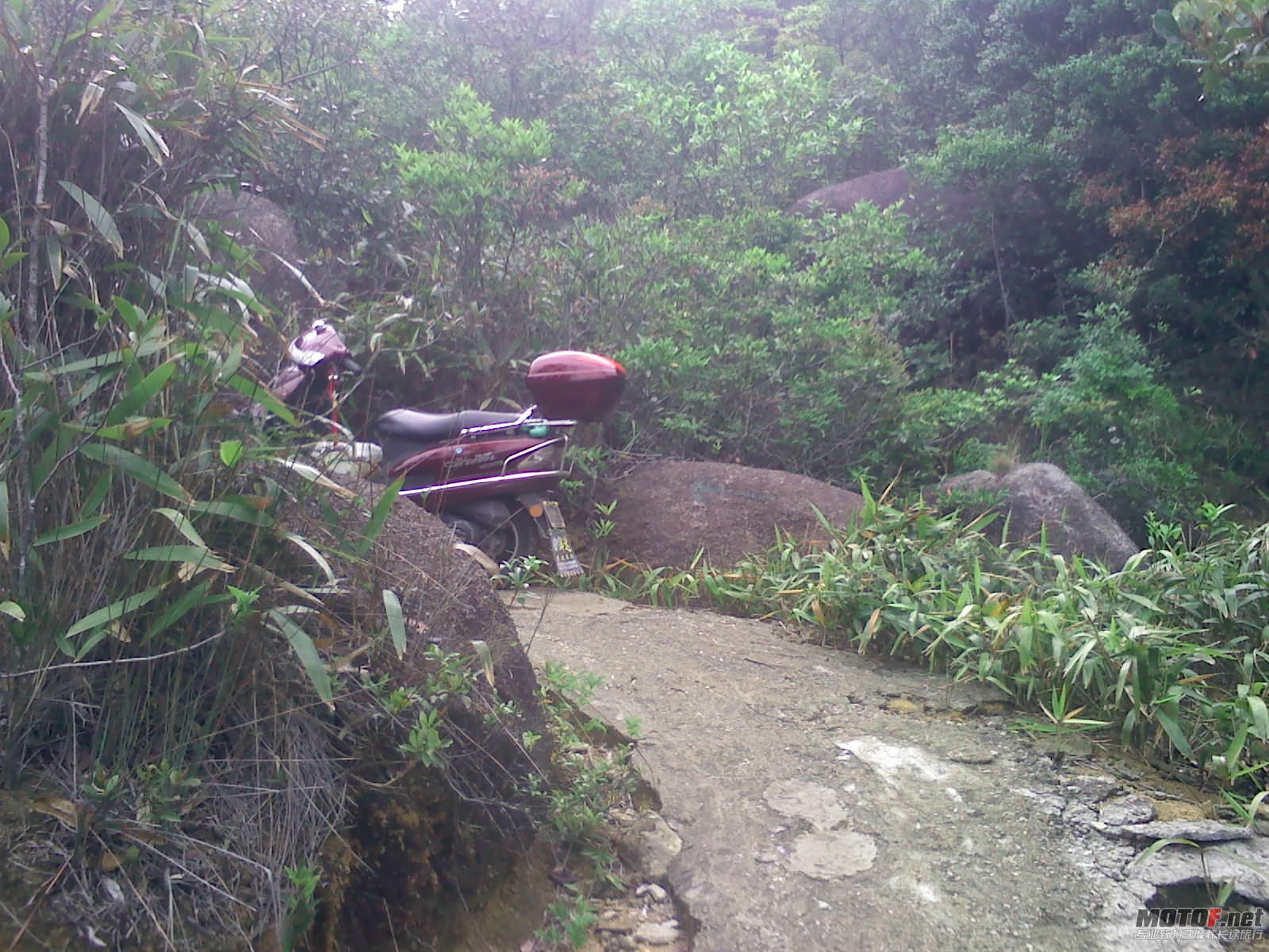 象头山偷欢19.jpg