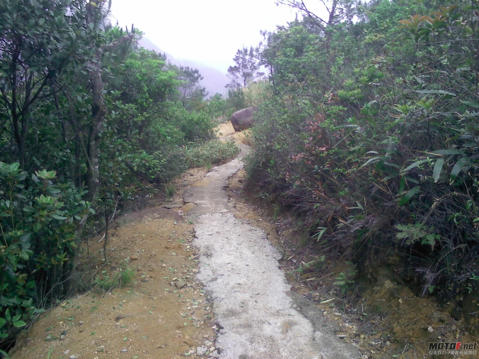 象头山偷欢20.jpg