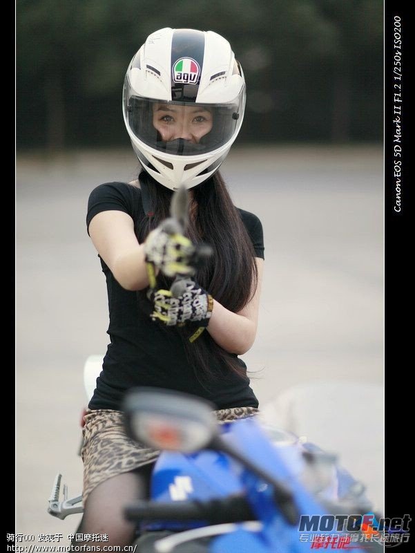 4gQGf4NsU8550.jpg