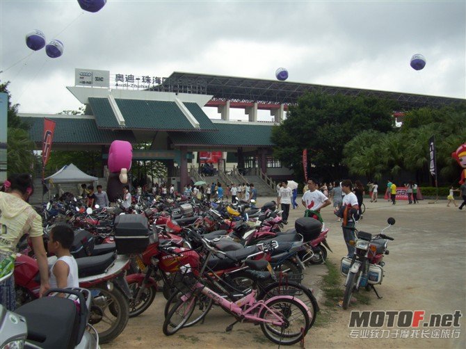 0121569fh32sr28rs2r33h.jpg