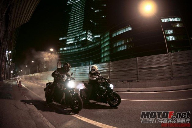 ducati-diavel-yamaha-vmax-12_jpg_630.jpg