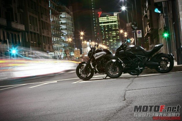 ducati-diavel-yamaha-vmax-19_jpg_630.jpg