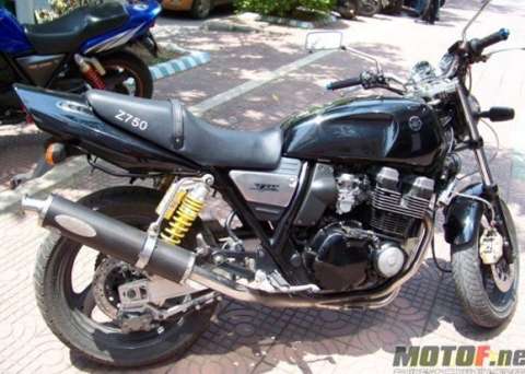 XJR400