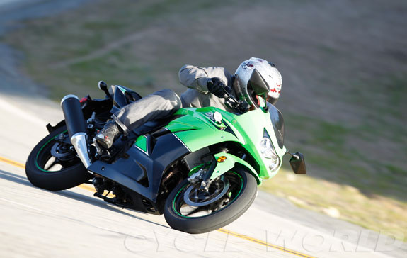 005_kawasaki_ninja_250r_cd_gallery.jpg