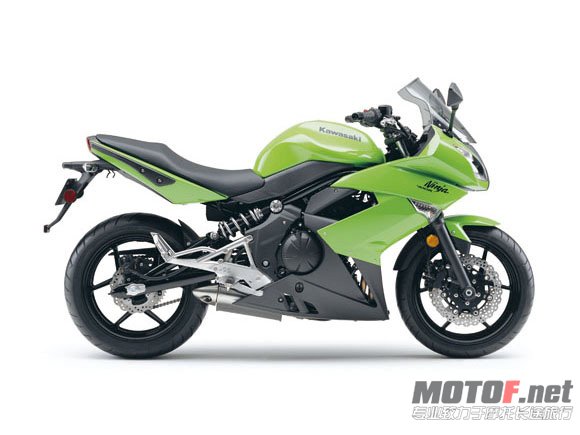 11_EX400CD_LIM_RS.jpg