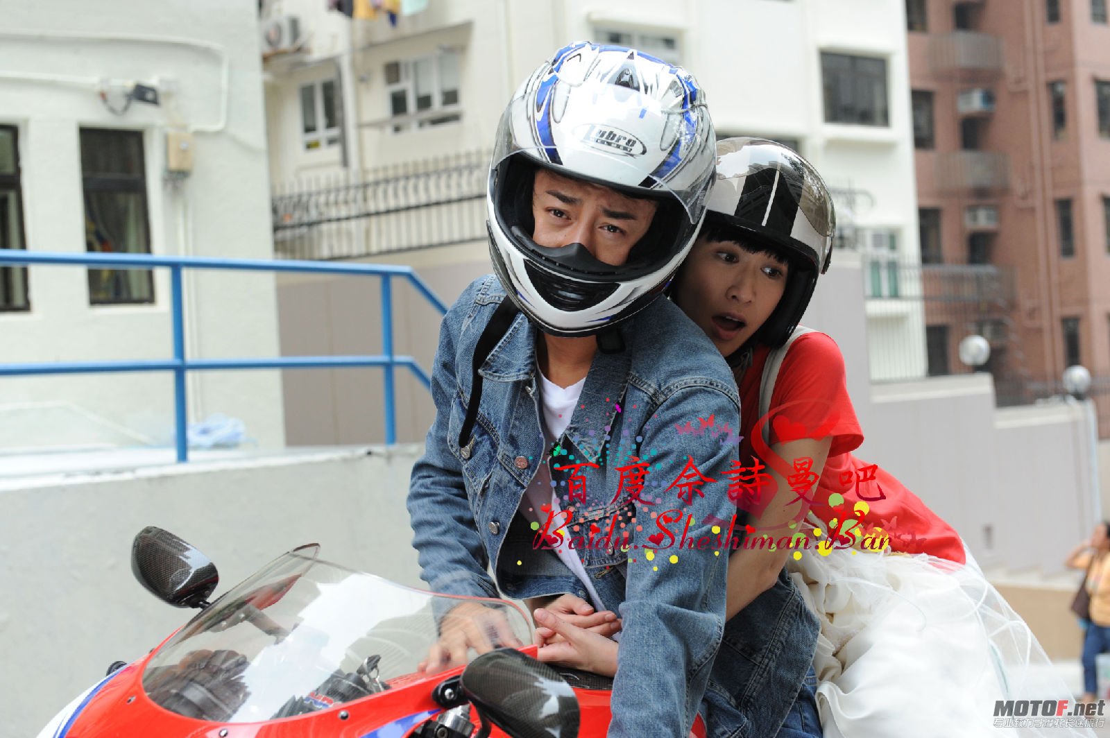 129951dae1ef8d8fb6fd48b2.jpg