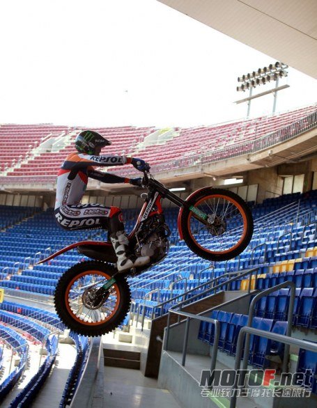 Toni_Bou_Camp_Nou_11.jpg