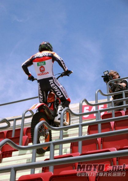 Toni_Bou_Camp_Nou_25.jpg