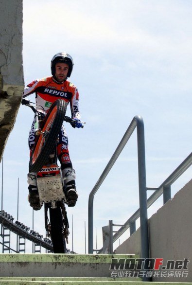 Toni_Bou_Camp_Nou_23.jpg