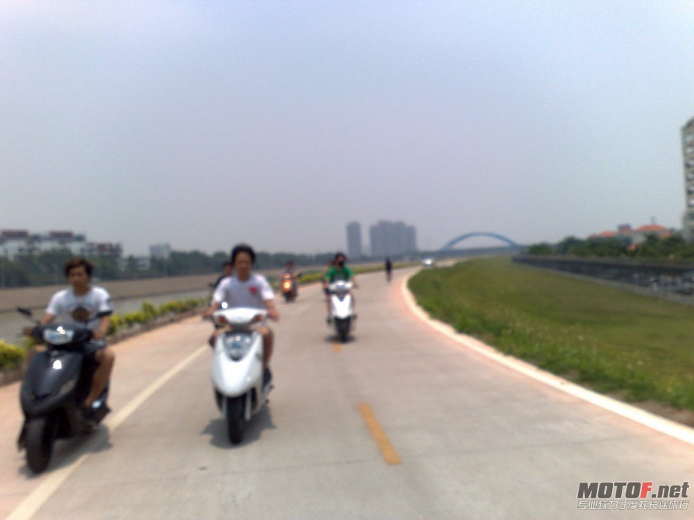 20110529914.jpg